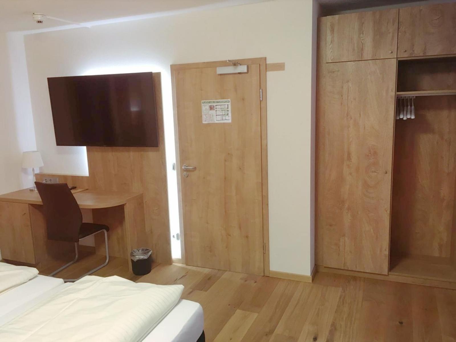 Hotel Gasthof Zum Loewen Velburg Habitación foto
